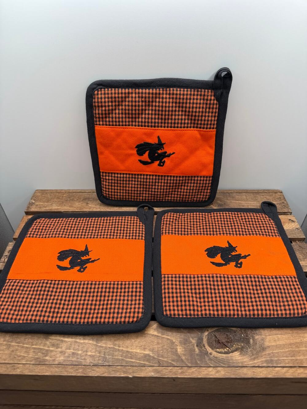 Set of 3 Halloween Pot Holders -Orange Black Gingham Plaid -Flying Witch Quilted